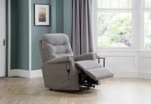 Celebrity Sandhurst Cloud Zero Lift and Tilt Chair 03